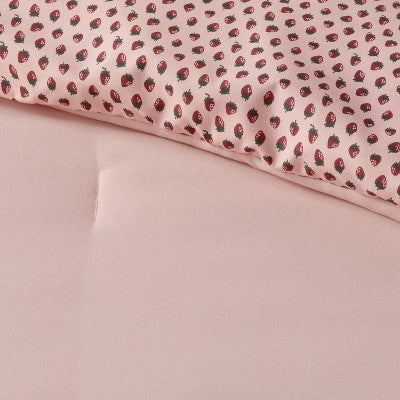  Strawberry Print Reversible Microfiber Comforter & Sheet Set Light Pink - Room Essentials™