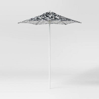  6' Round Outdoor Patio Market Umbrella With Black Pole - Room Essentials™