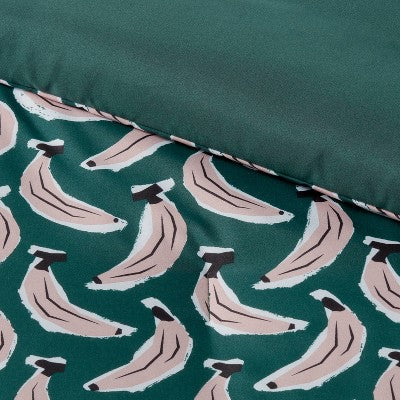  Microfiber Reversible Banana Print Comforter Dark Green - Room Essentials™