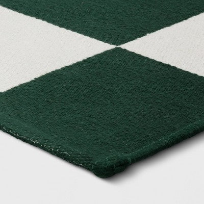  4'x5'6" Checkered Area Rug Ivory/Green - Room Essentials™