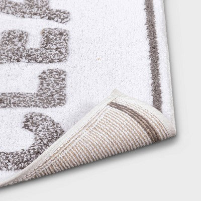  20"x30" Clean Tufted Bath Rug White/Gray - Room Essentials™