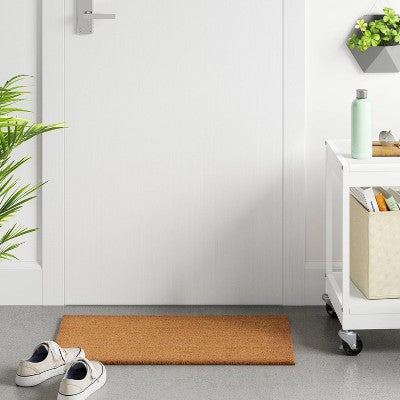  1'6"x2'6" Solid Doormat Beige - Room Essentials™