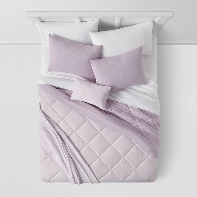  Solid Microfiber Reversible Decorative Bed Set With Throw - Room Essentials™