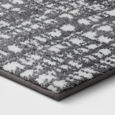  20"x30" Cross Hatch Tufted Bath Rug Gray - Room Essentials™